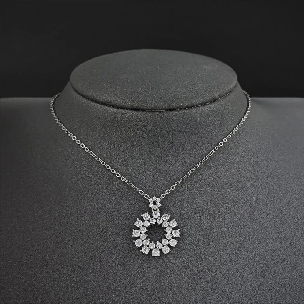 New Luxury 925 Silver Beautiful Anniversary Party Diamond Necklace - Picture 4 of 6